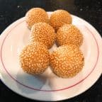 Best Sesame Balls (6) in Burbank, IL